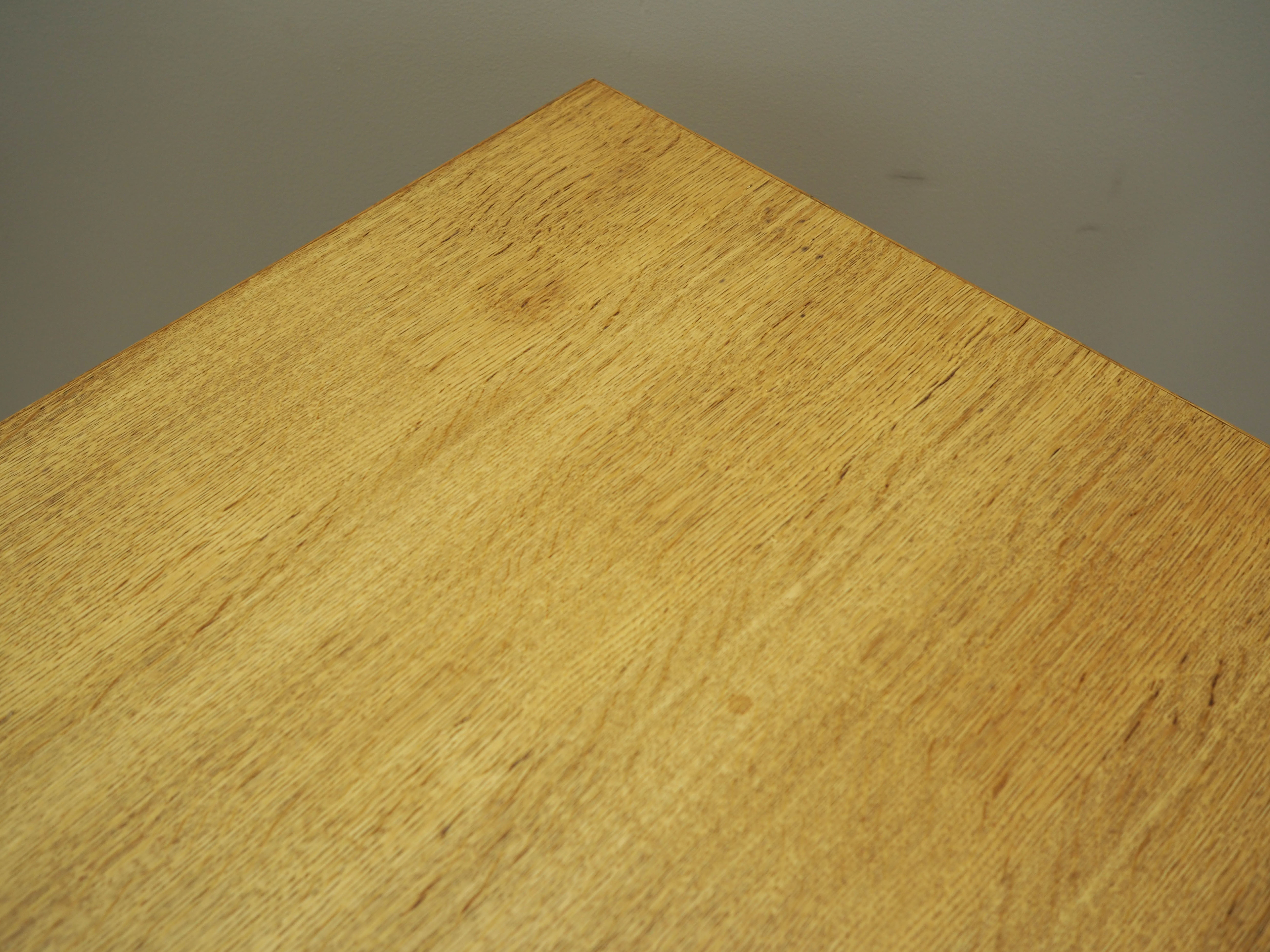 Oak desk, Danish design, 1960s, designer: Henning Kjaernulf