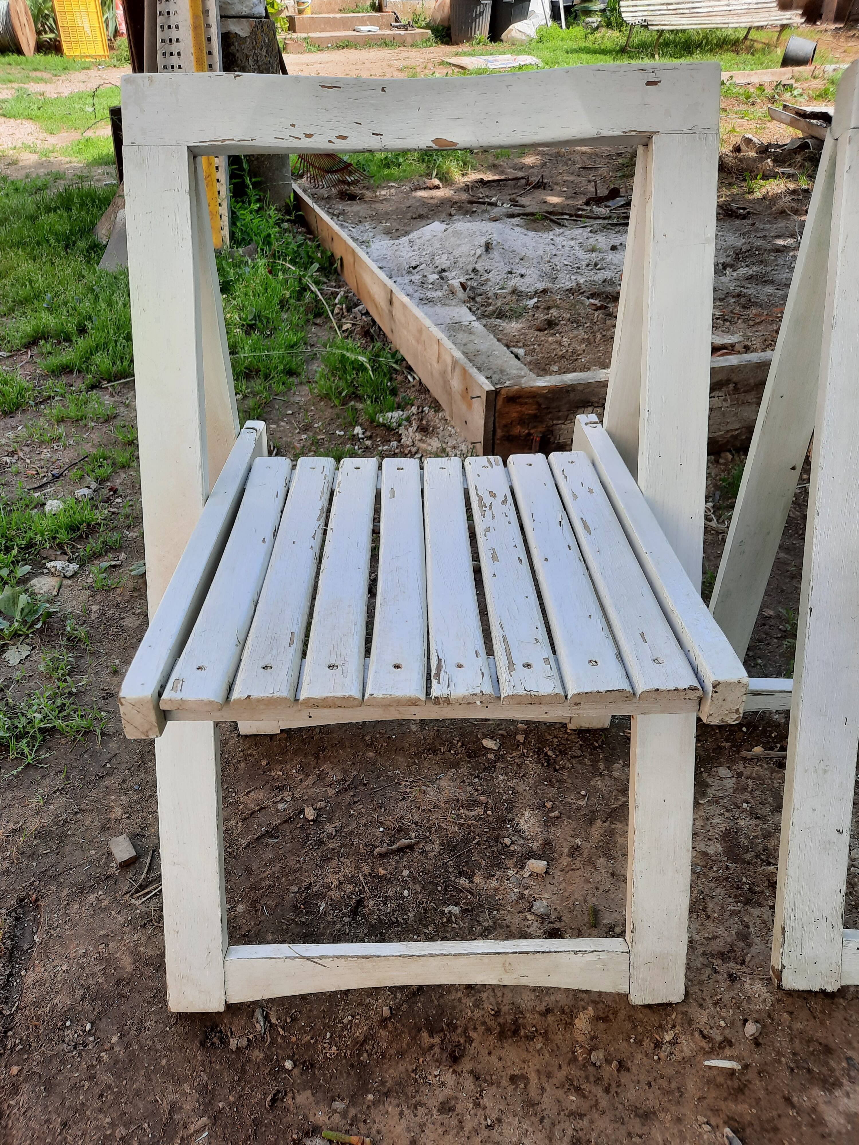 5 folding garden chairs