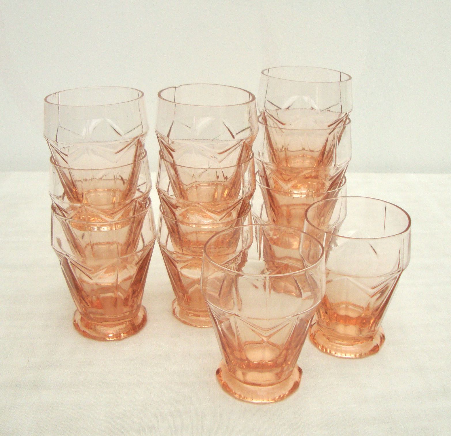 Set de 11 verres gobelets art déco
