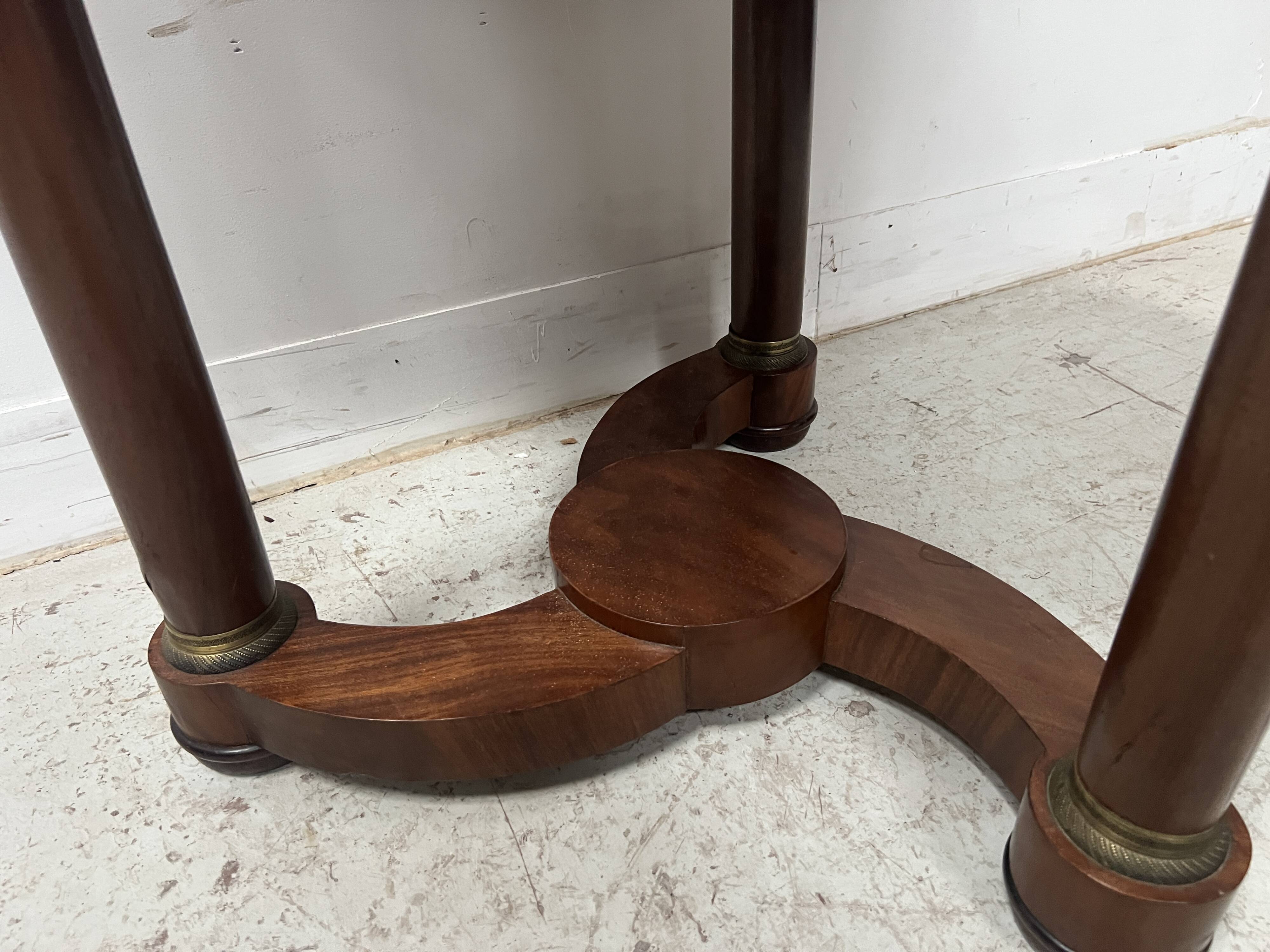 Round Empire-style side table in mahogany and veneer, 20th century