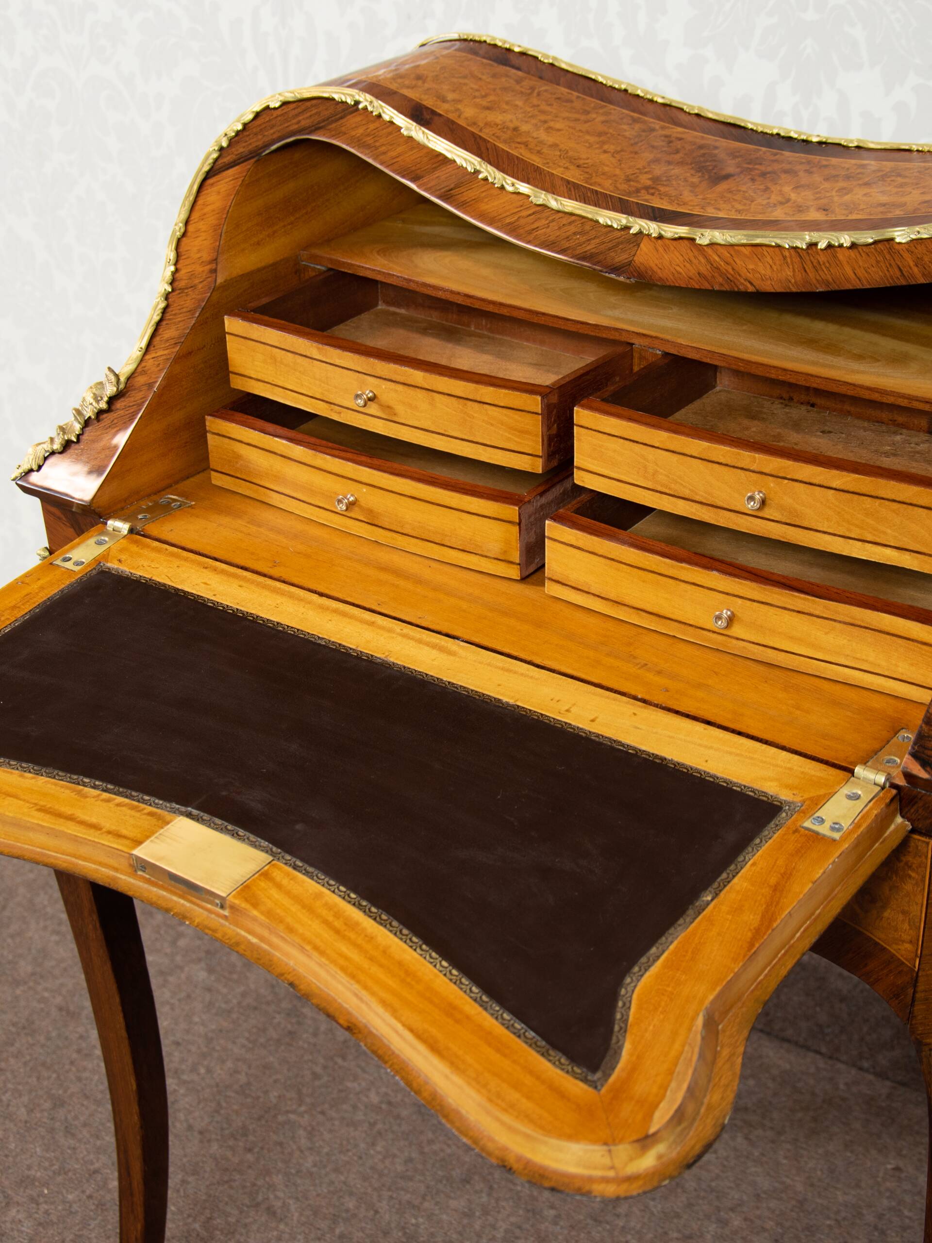 Secretary Bonheur du Jour Louis XV in rosewood and walnut 1870-1900