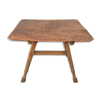 IHS Swiss table
