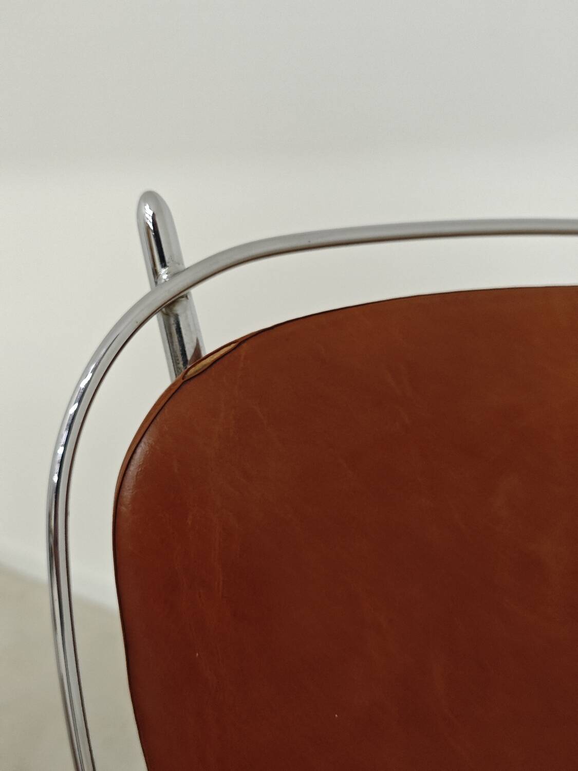 Set of 4 French chairs in camel brown imitation leather and chrome 1960