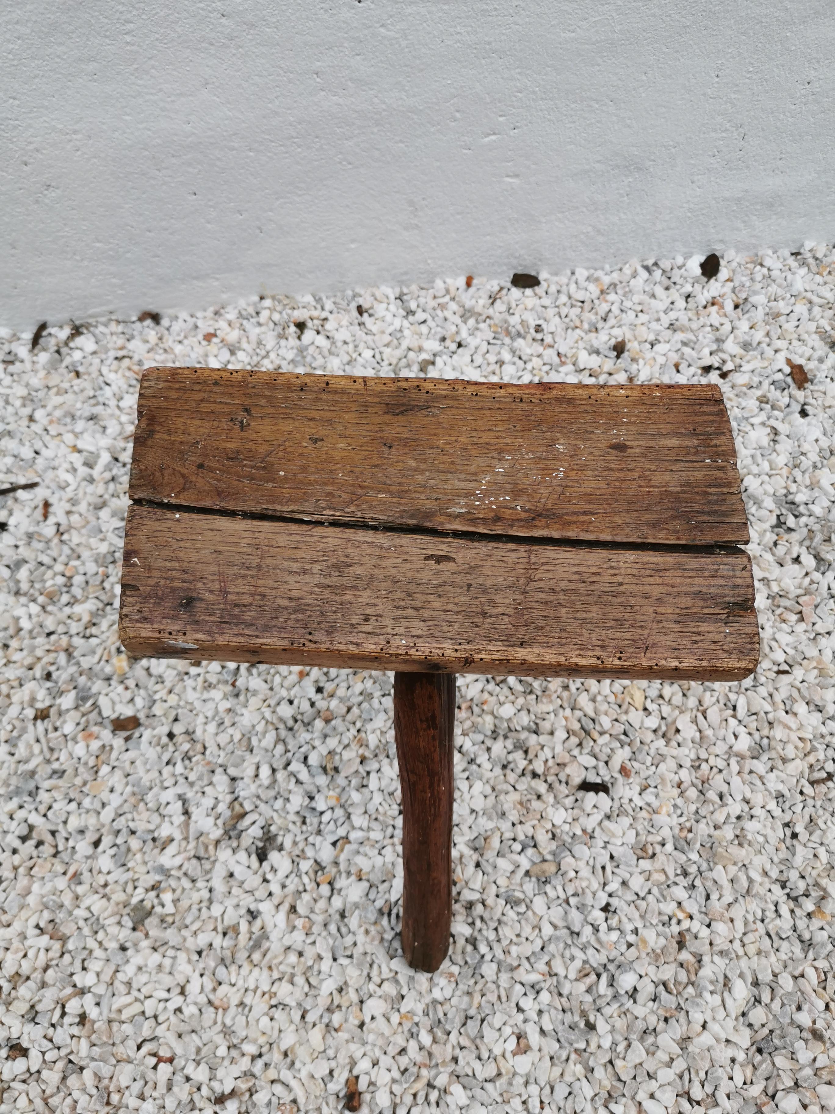 Tripod stool