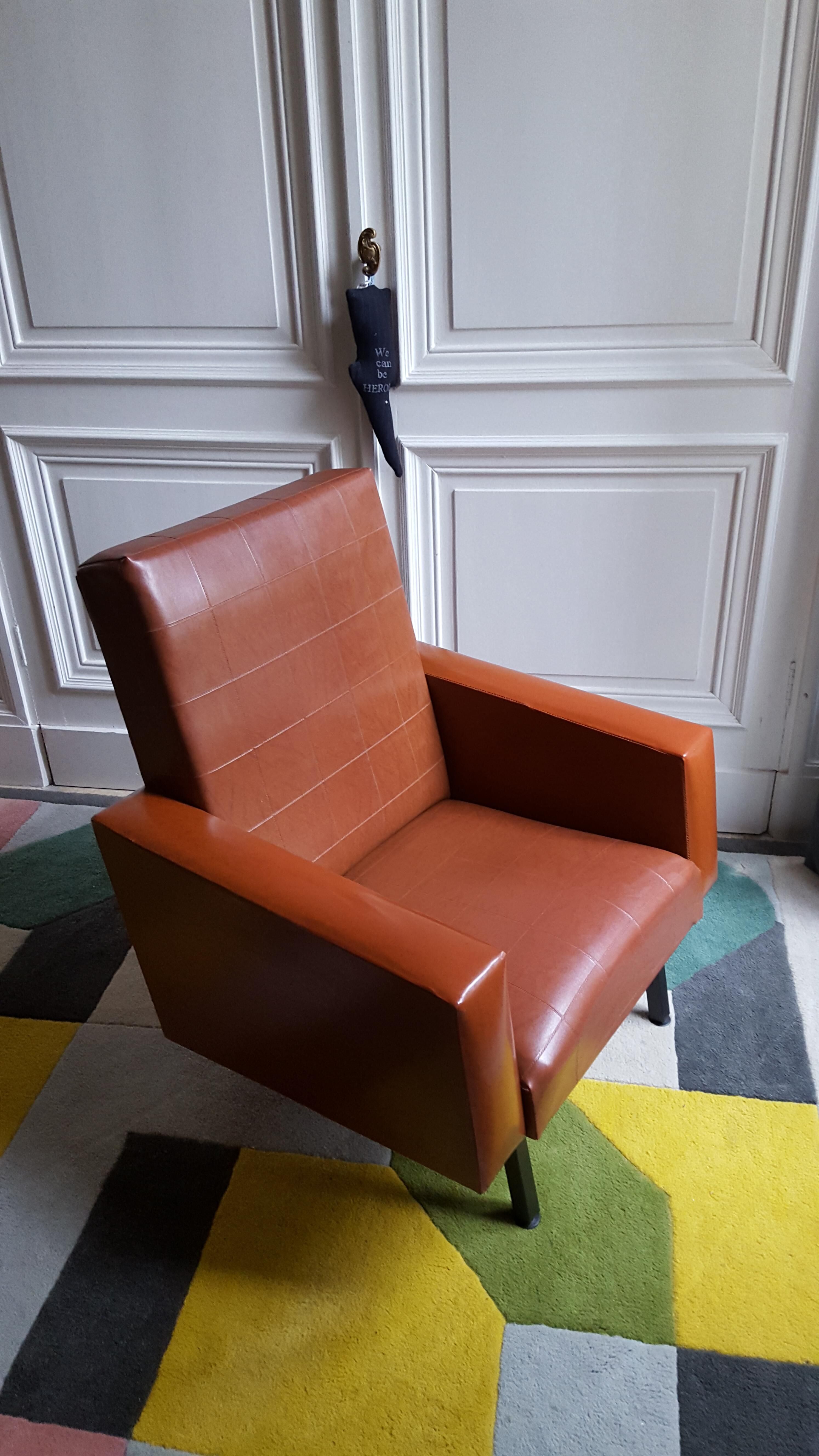 Camel armchair in leatherette years 70/80 feet compass