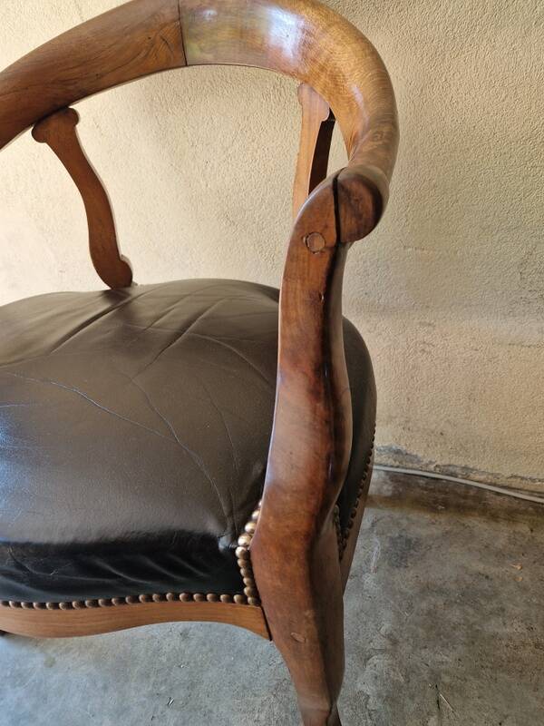 Louis Philippe period desk chair, circa 1840 - Molded wood