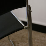 Series of 3 chairs 40/4 by David Rowland