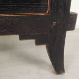 Asian-style shelf