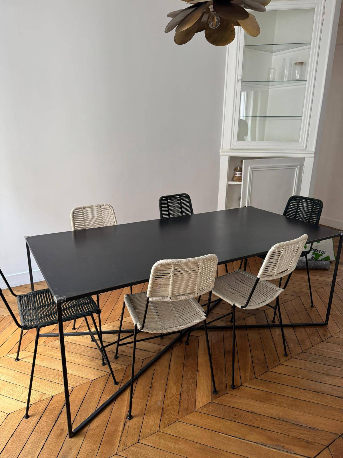 Set of 6 murgi caravan chairs 3 black 3 ivory