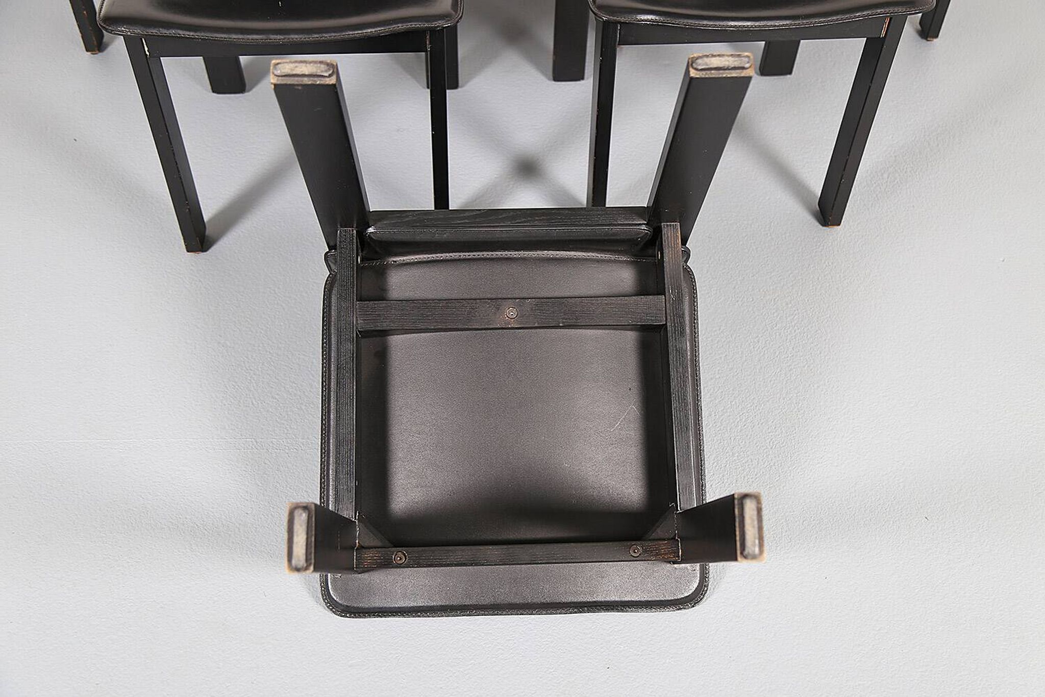 Lot de 6 chaises de salle à manger en bois et cuir noir
