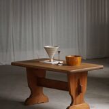 Swedish solid pine dining table from the mid-20th century, Åby Möbelfabrik, 1940s.