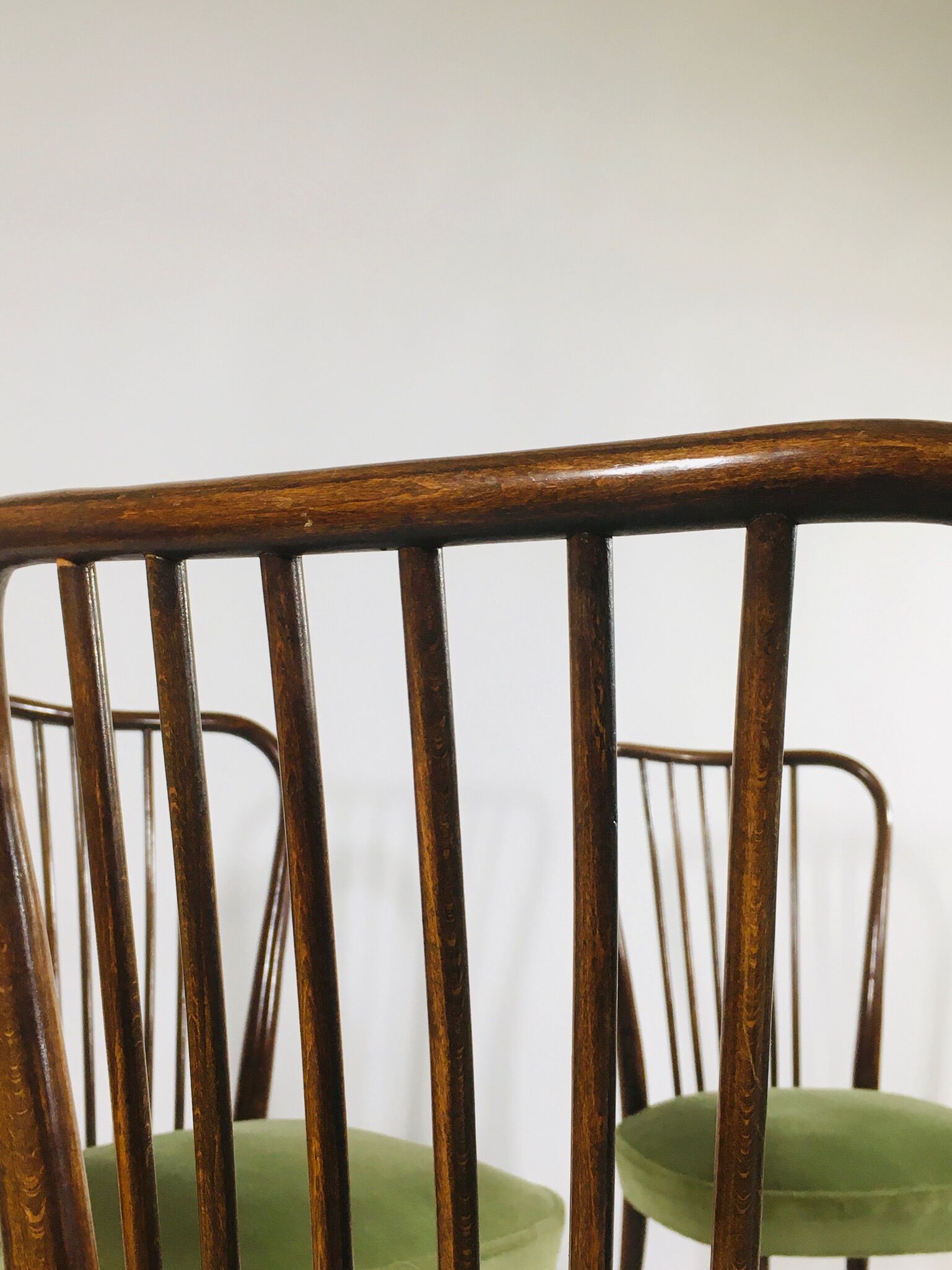Série de 6 chaises type "Baumann" France 1950's