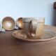 5 tasses et sous tasses en grès du marais
