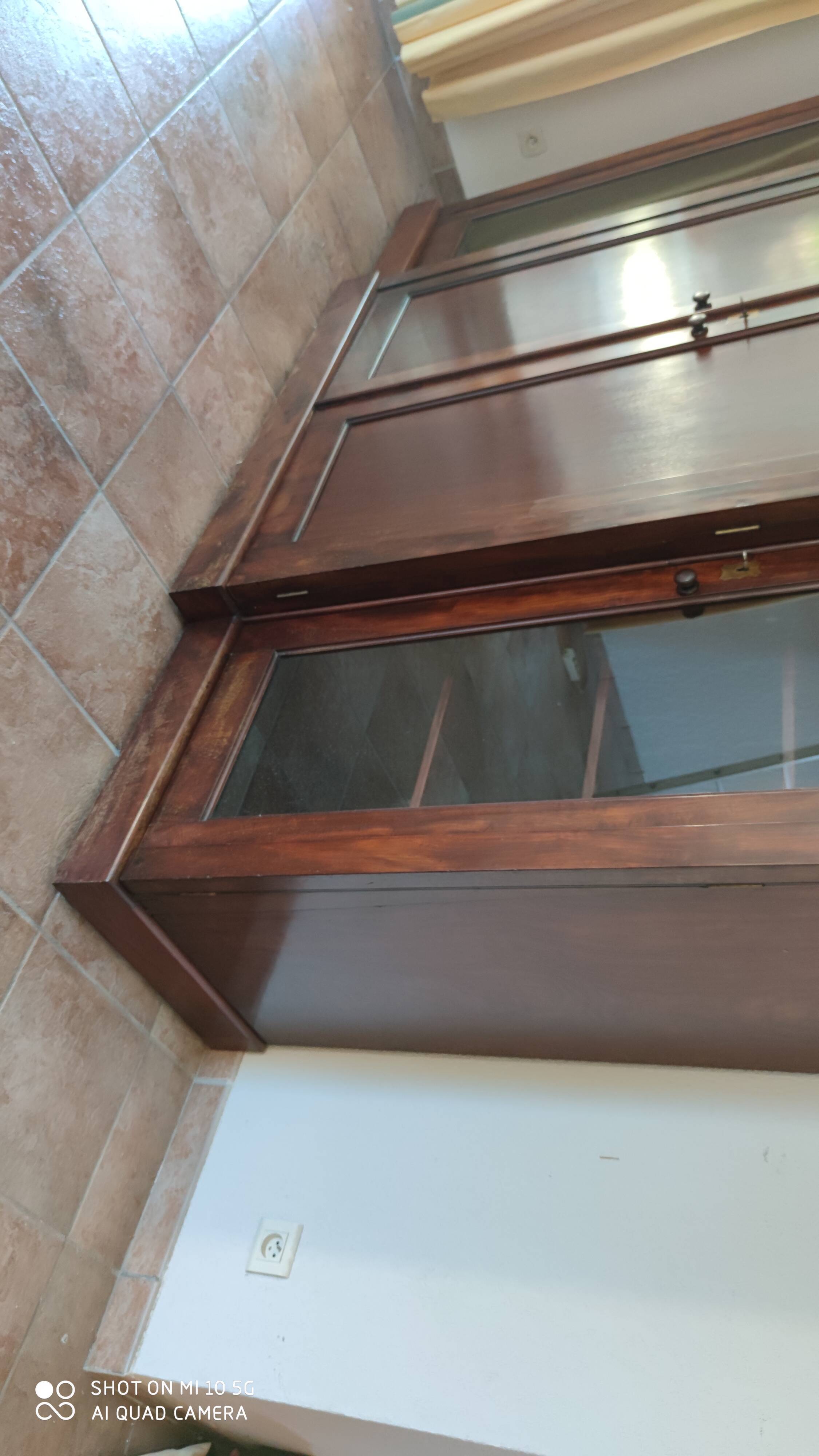 Late 19th century mahogany English bookcase
