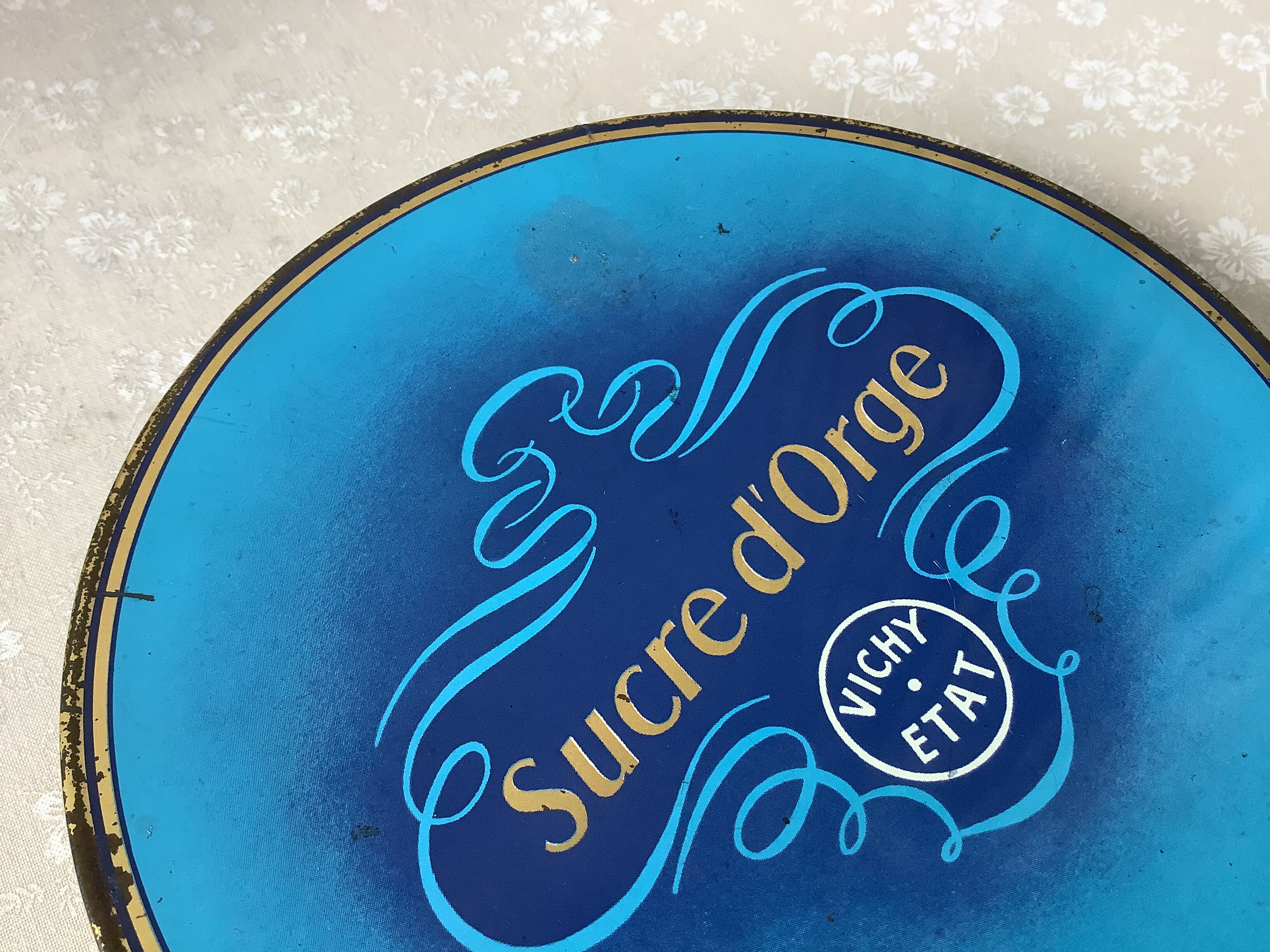 Vichy barley sugar box