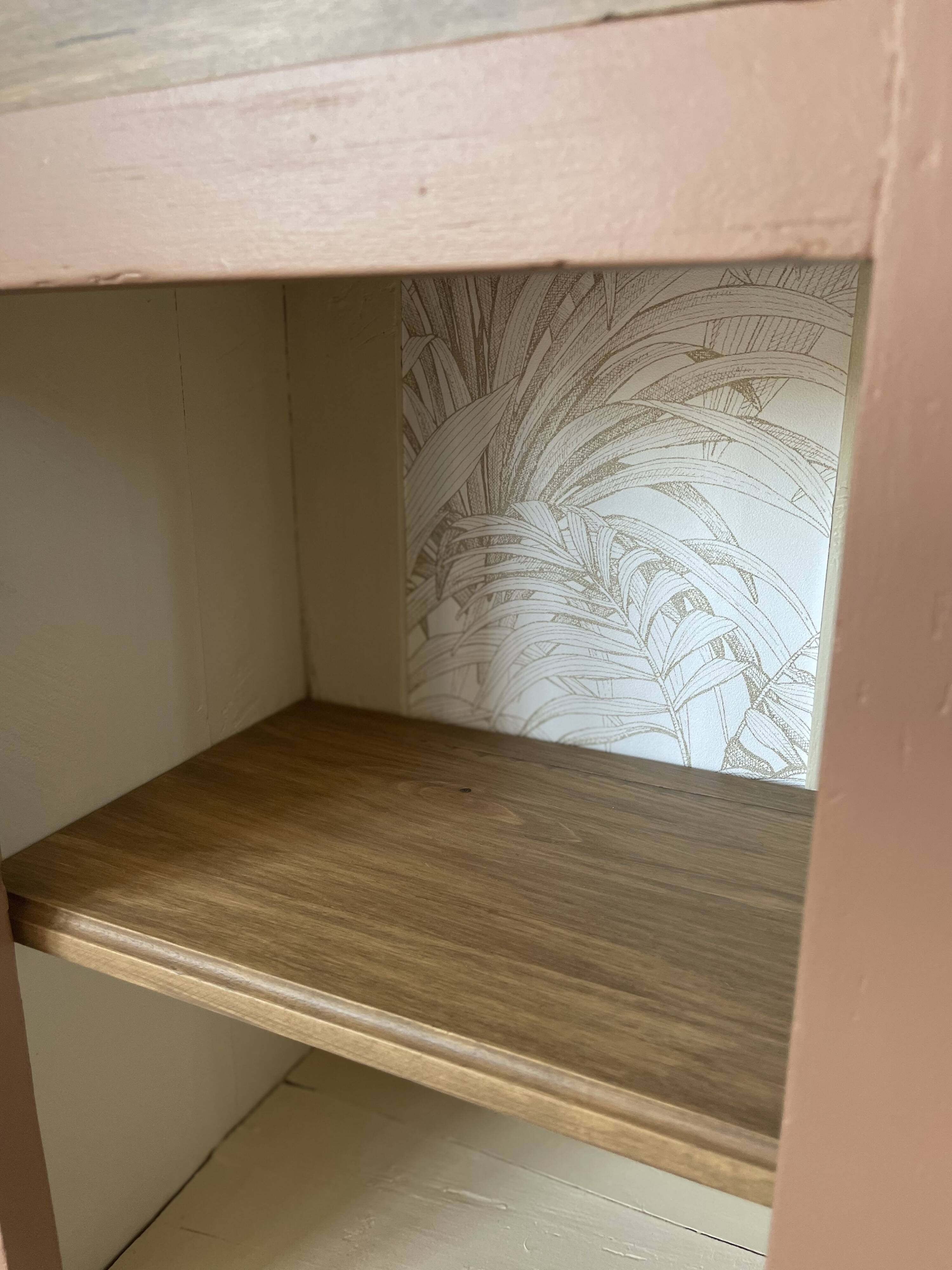 Oscar bedside table