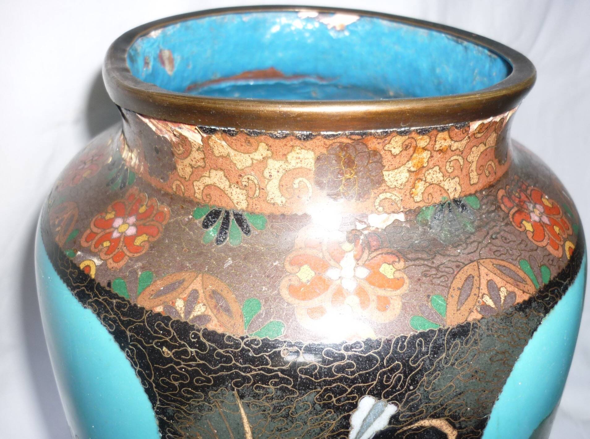Old Chinese vase in cloisonné enamels 33 cm