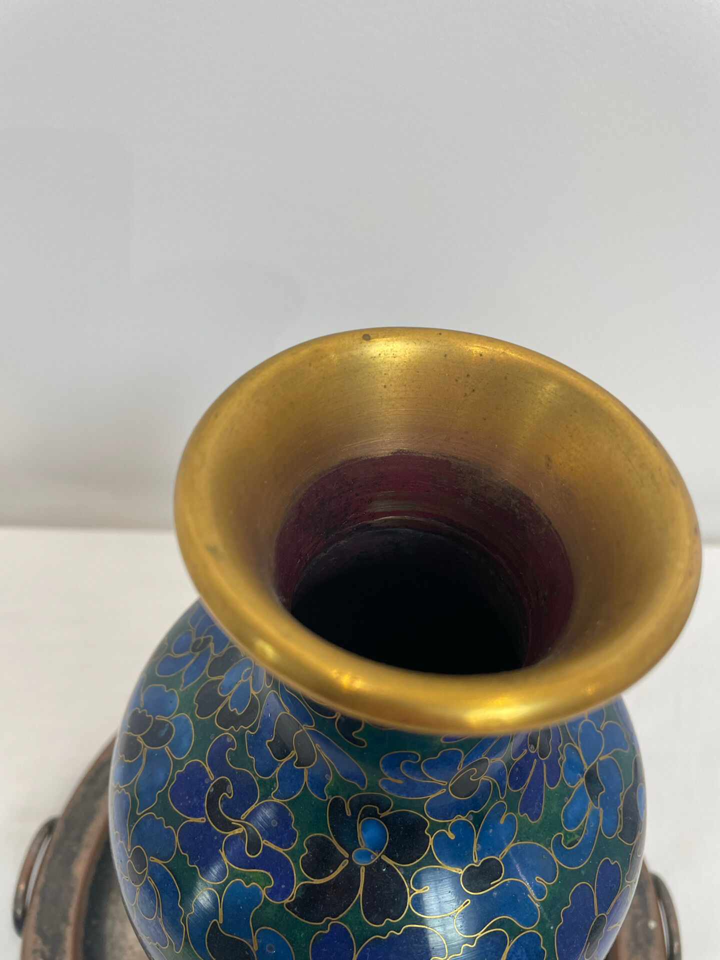 Chinese cloisonné vase