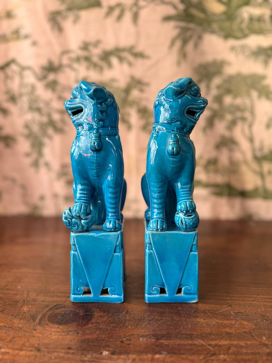 Paire de chiens de Foo en porcelaine - Chine, époque République (début