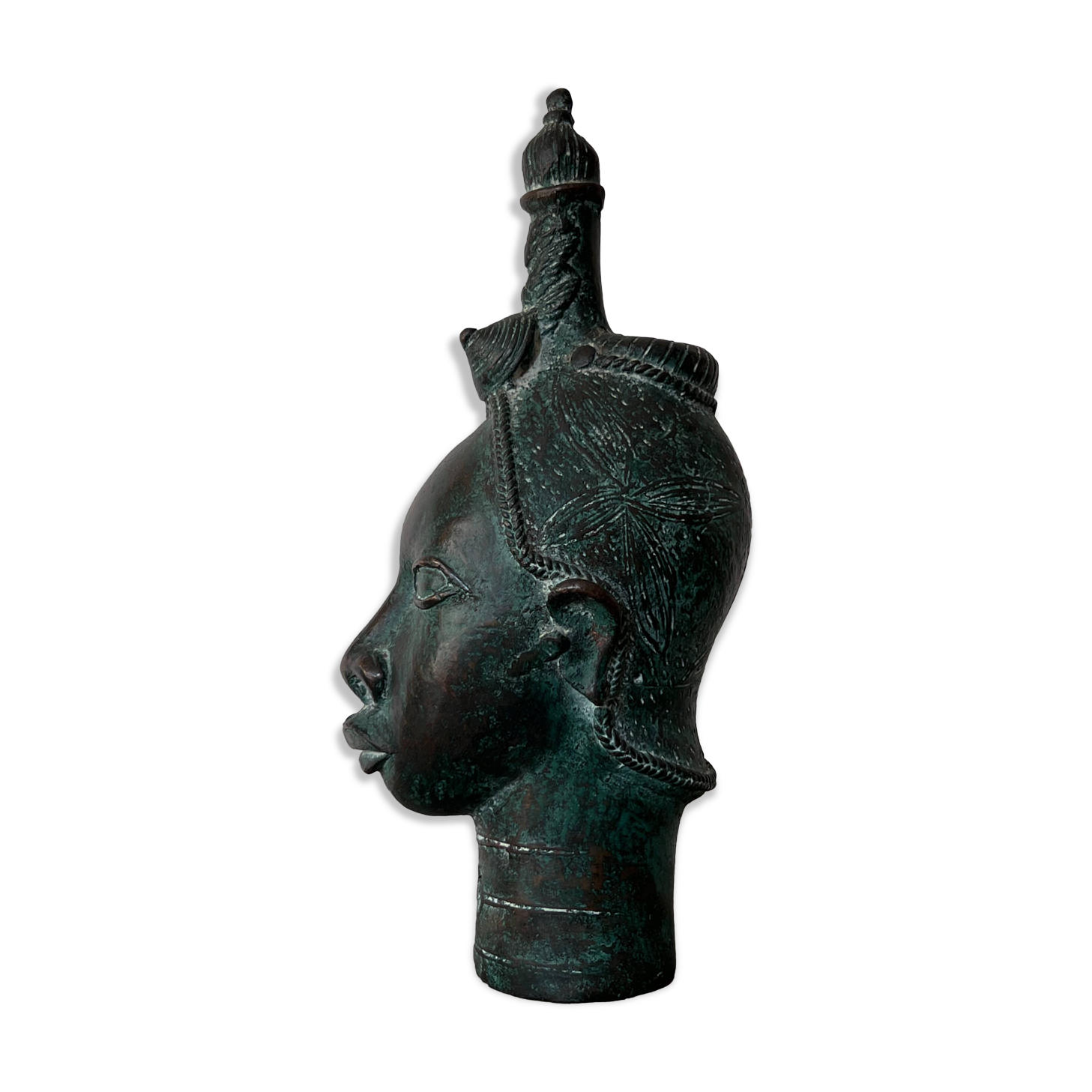 Ife head with bronze headdress (Nigeria)