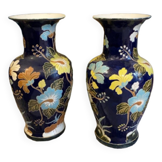 Paire de vases d’inspiration asiatique annees 60 fleuris