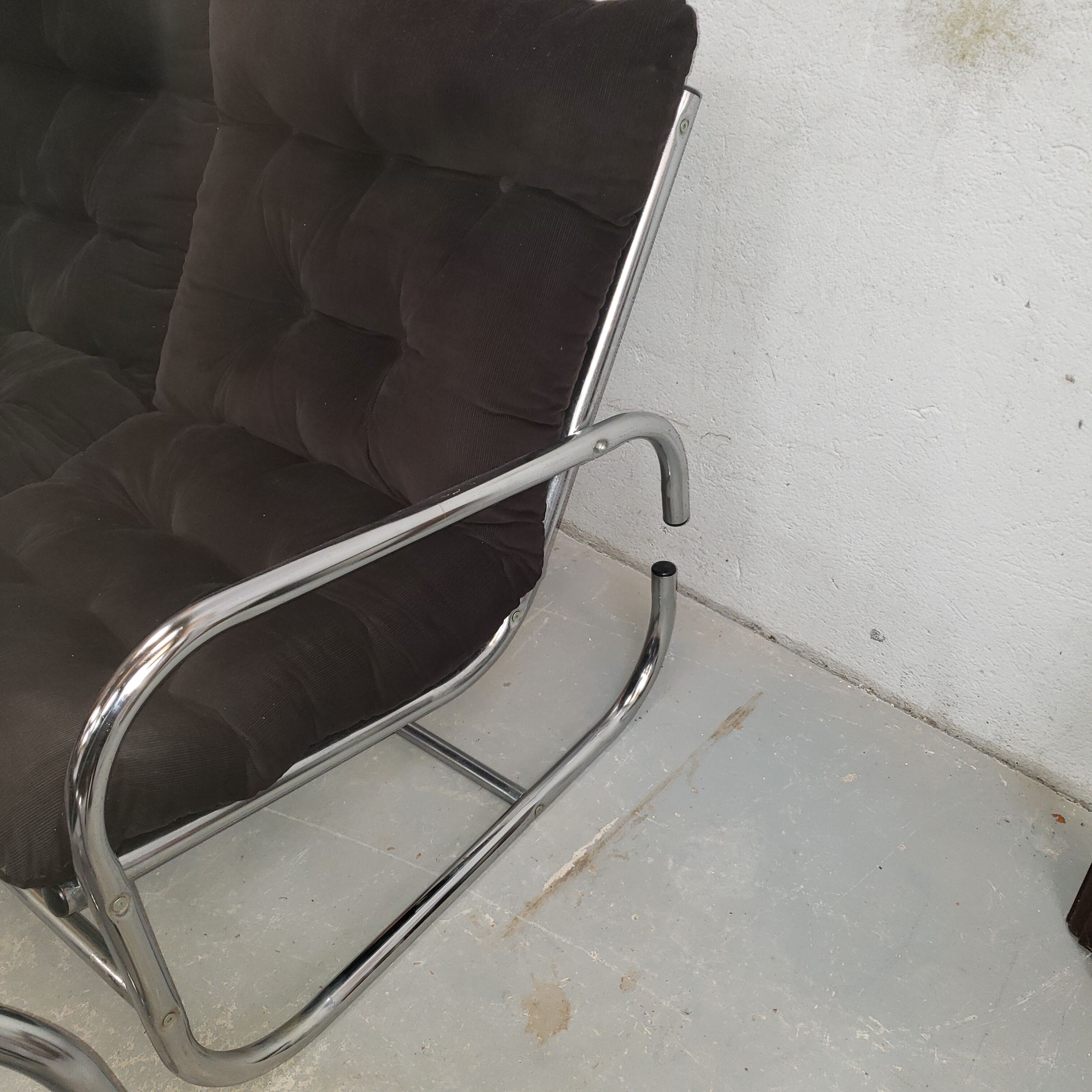 Canape set and pair of vintage 70s chrome tubular armchair