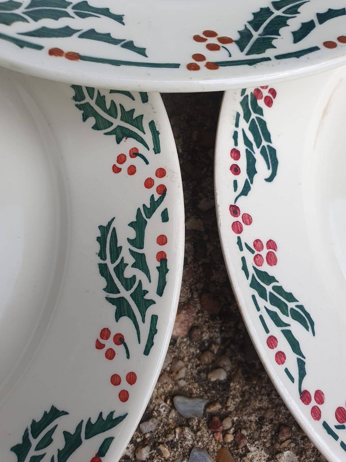 Lunéville holly plates