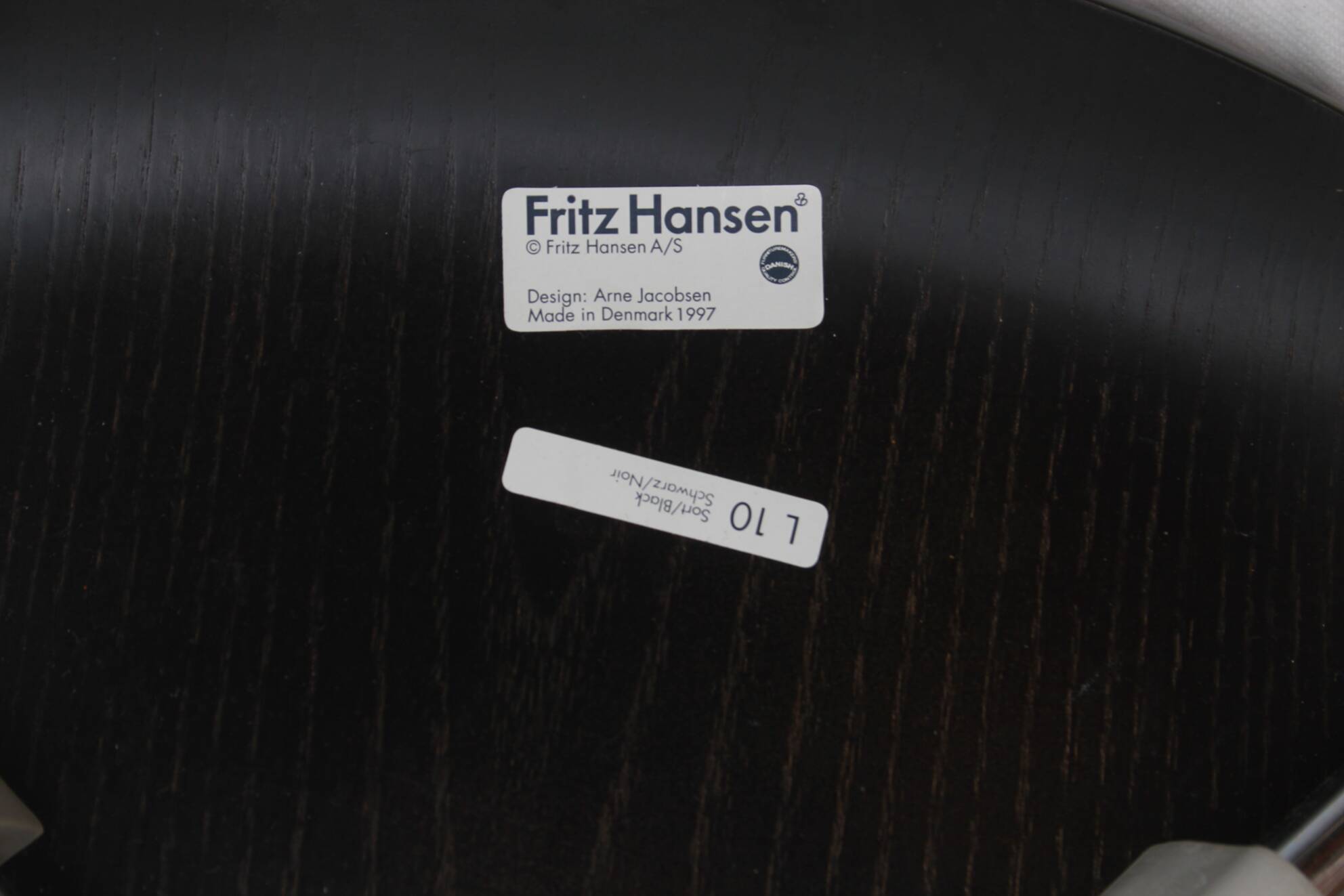 Chair 3107 Arne Jacobsen in black with polstery