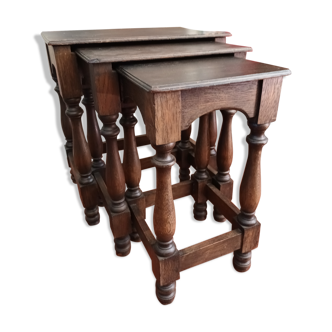 Pull-out table