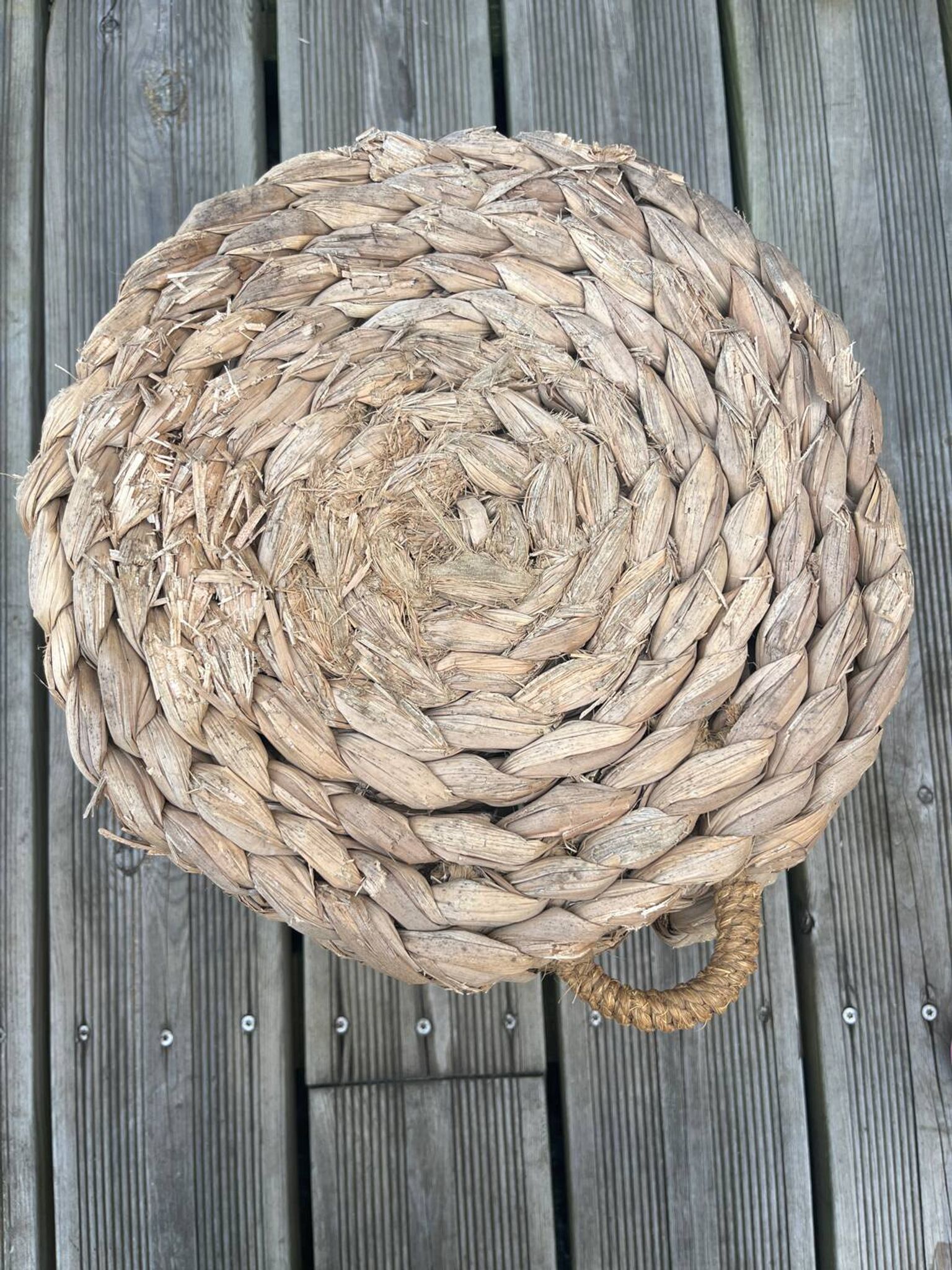 Repose-pied pouf tressé années 70