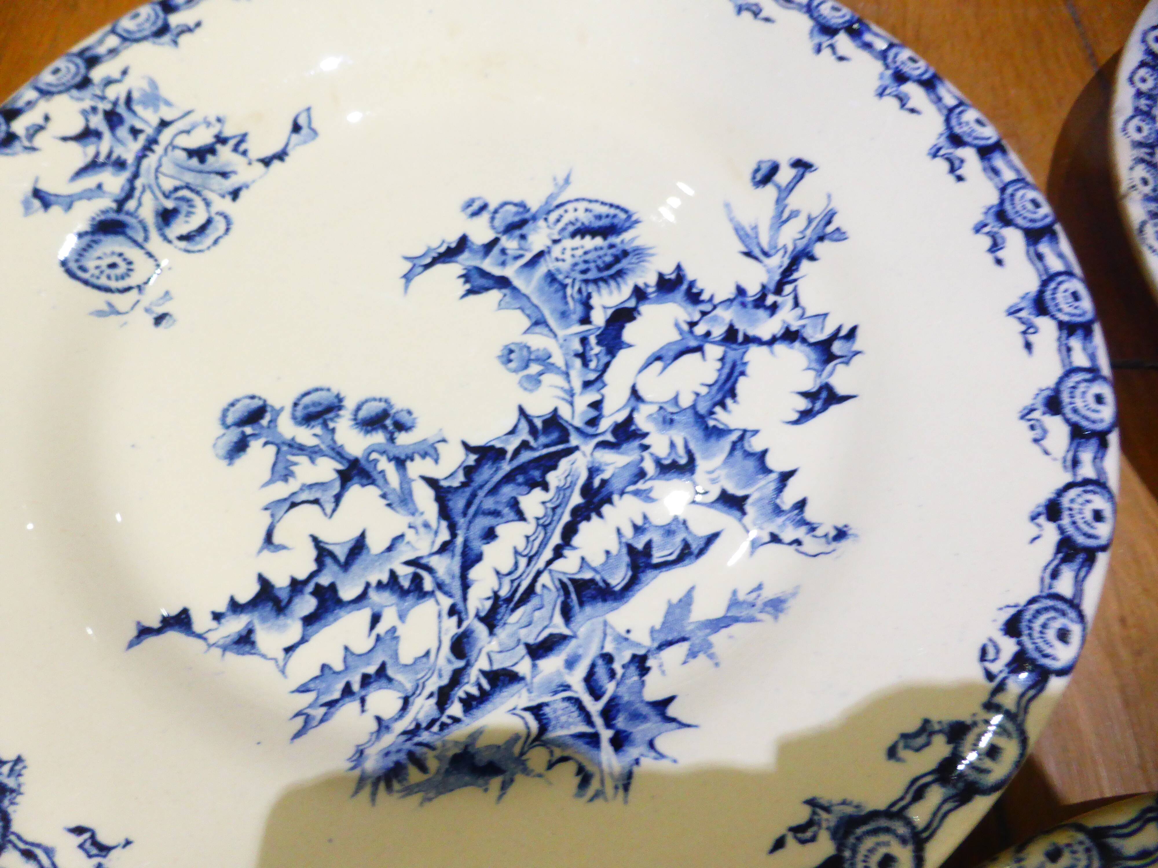 3 flat plates Gien Chardons service (3)