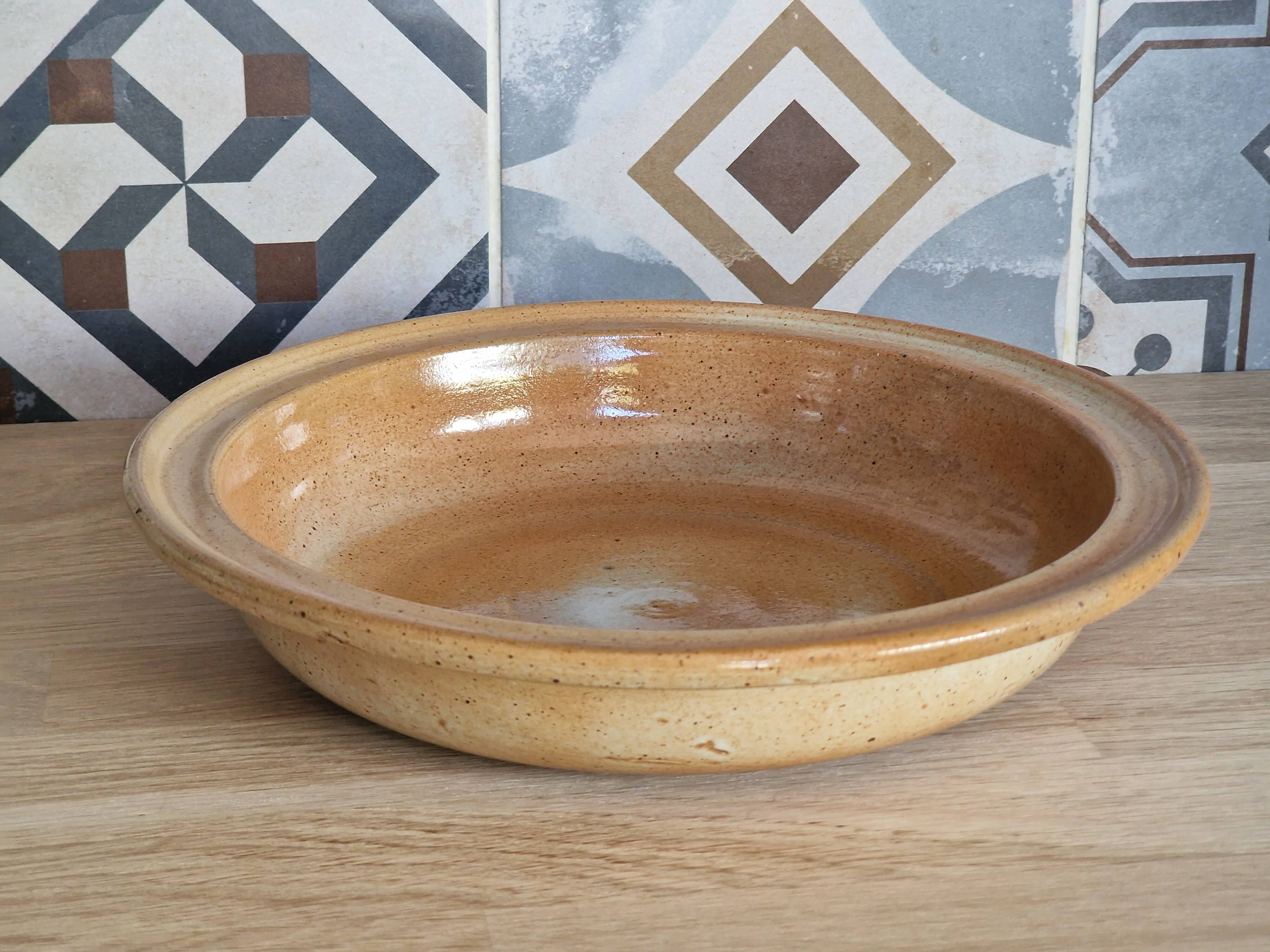 Complete table service in marsh stoneware, 92 pieces