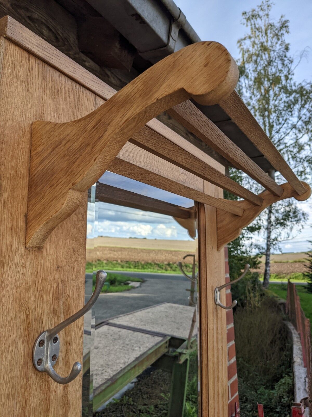Entrance cloakroom