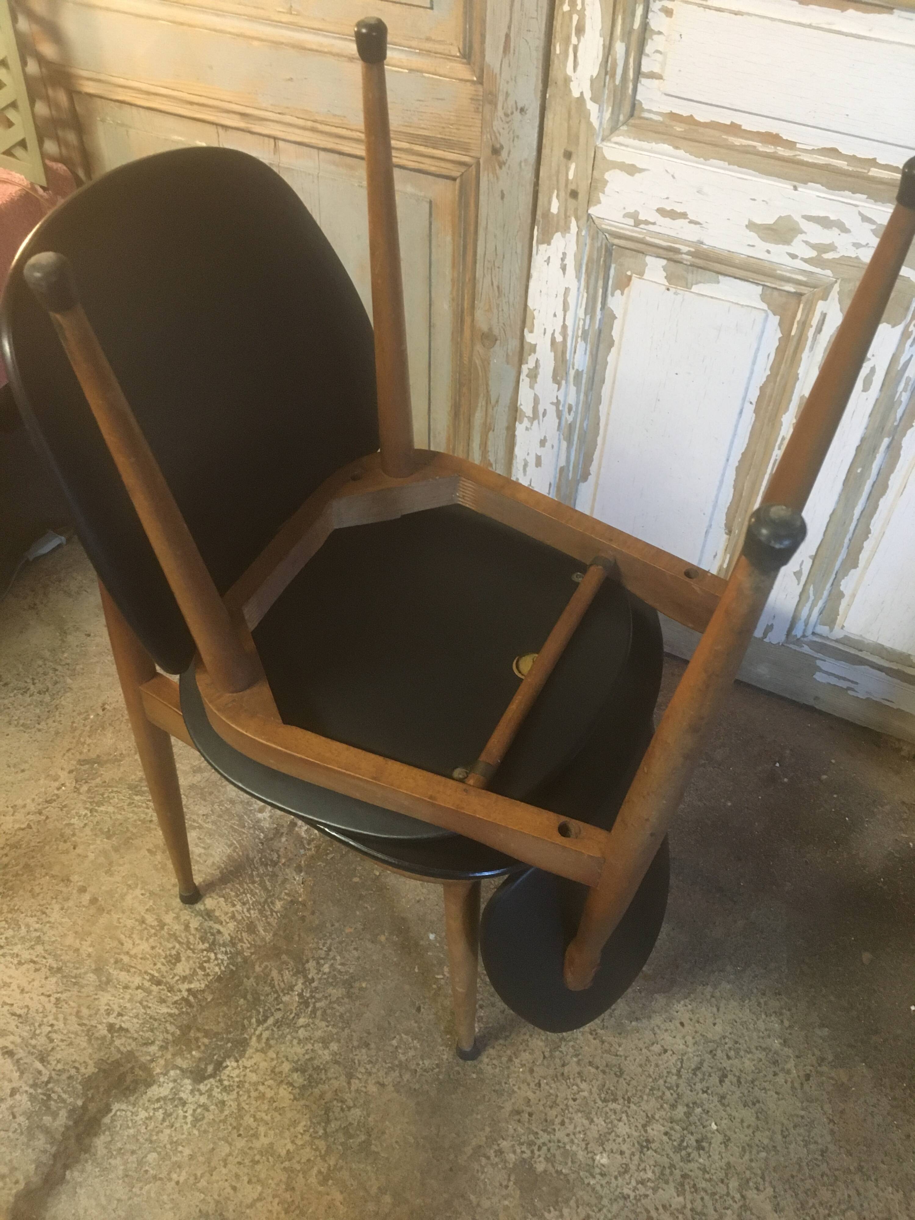 Pair of Pegase chairs by Baumann 1960