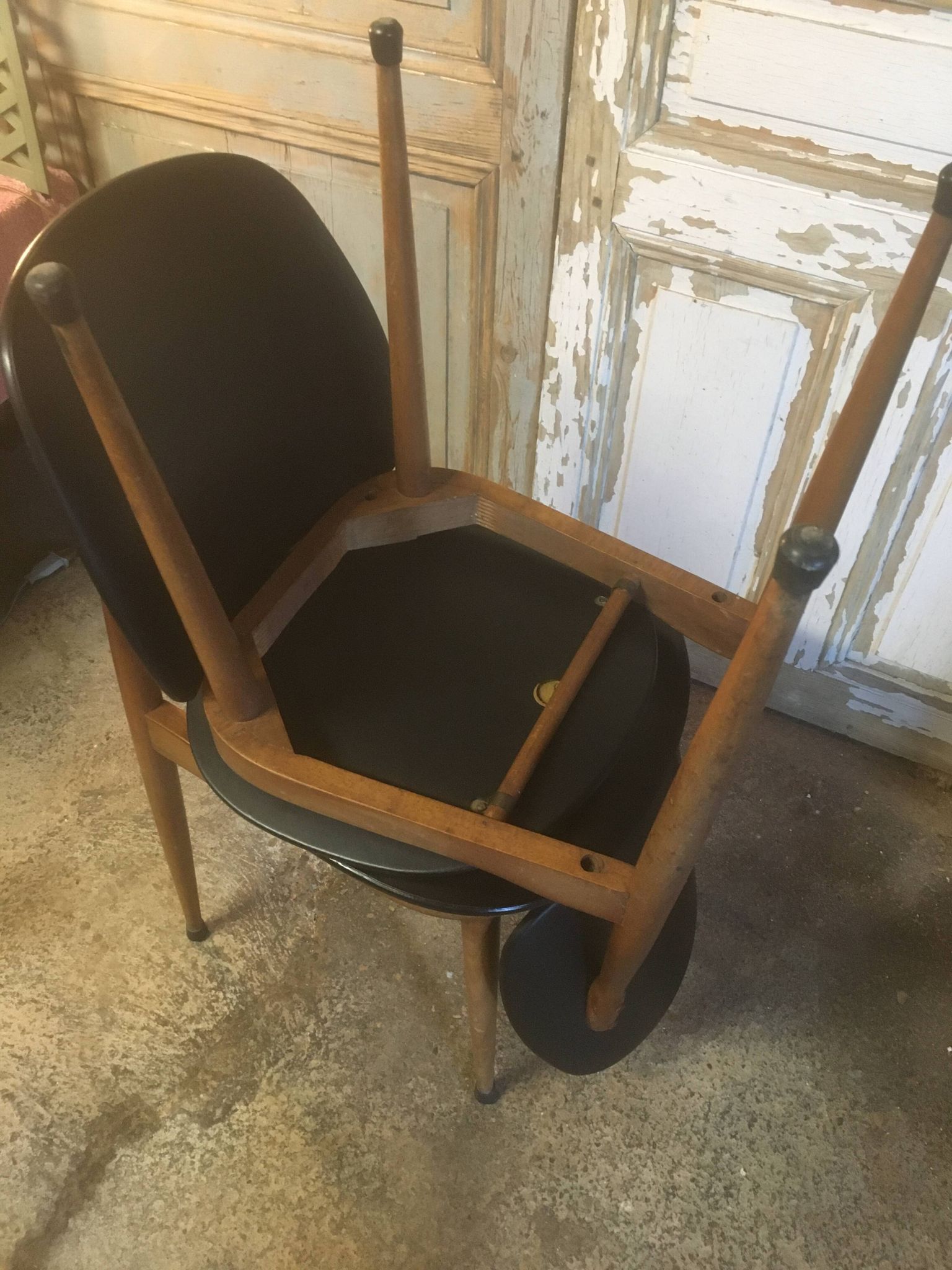 Paire de chaises Pegase par Baumann 1960
