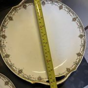 Service à dessert en porcelaine de limoges 13 pièces