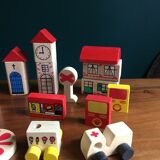 41 coloured wooden blocks for construction