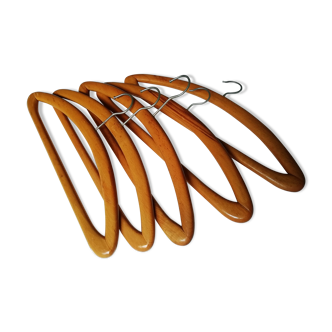 Set of 5 hangers 60s