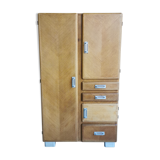 Kitchen cabinet