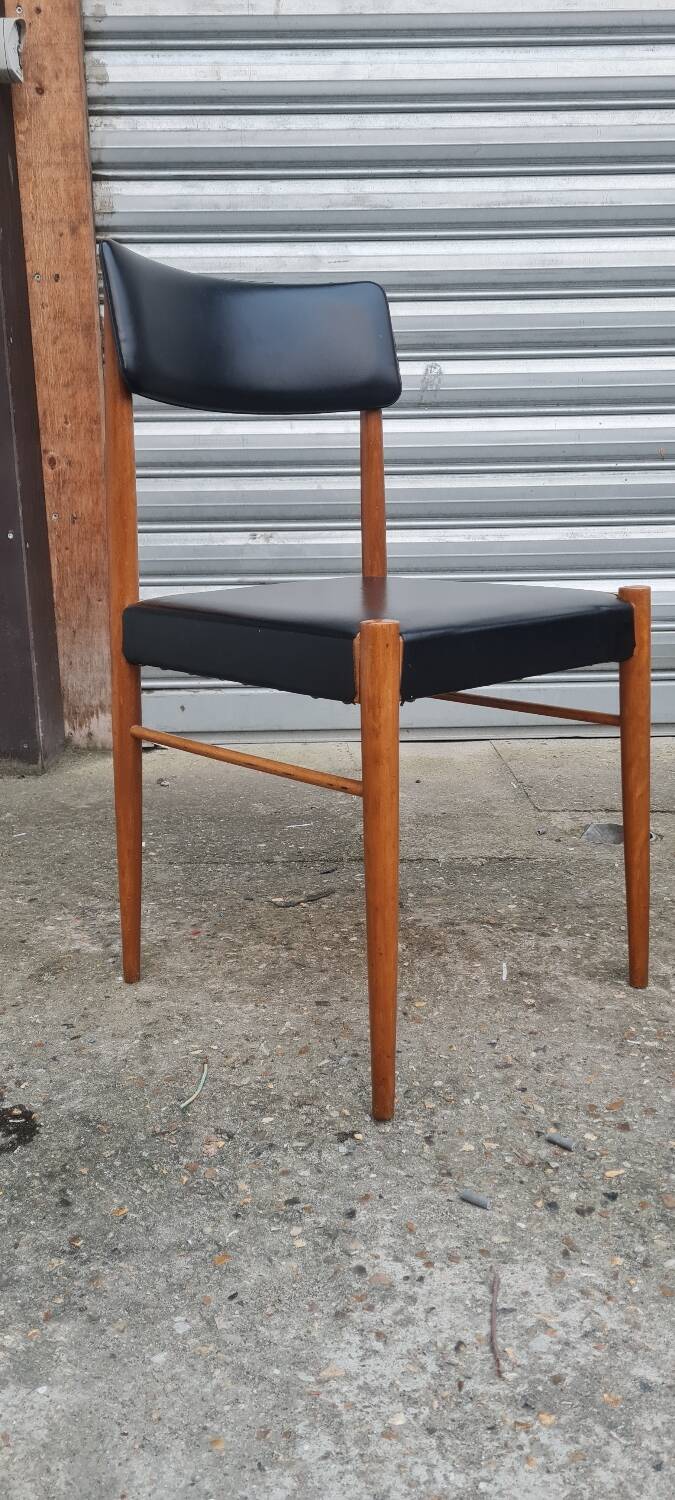 Set of 4 Scandinavian chairs 1970