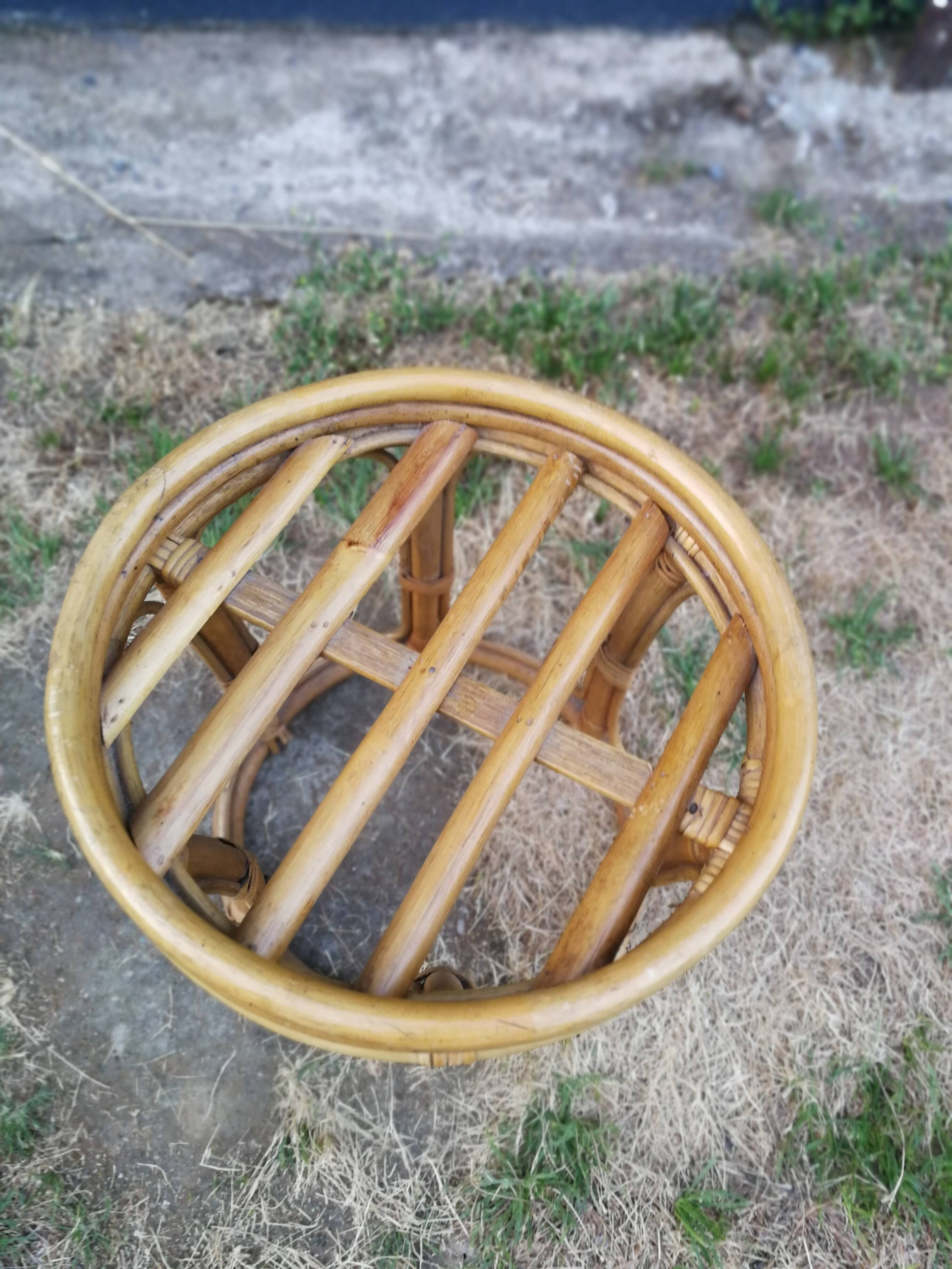 Rattan pouf and its 70's cushion