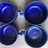 Tasses à double anse