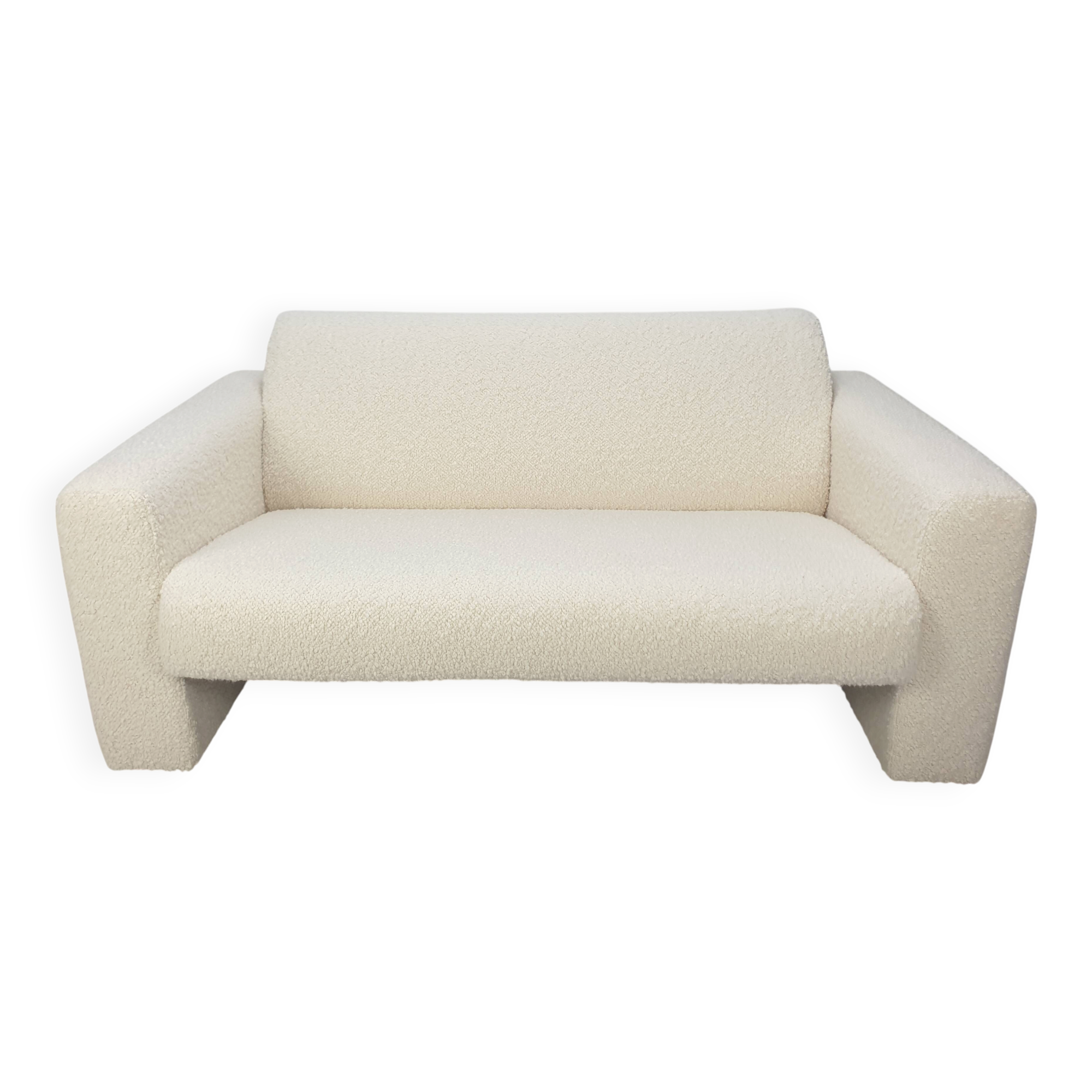 Artifort Model 691 Two-Seat Bench Upholstered in Soft Bouclé fabric, 1980's