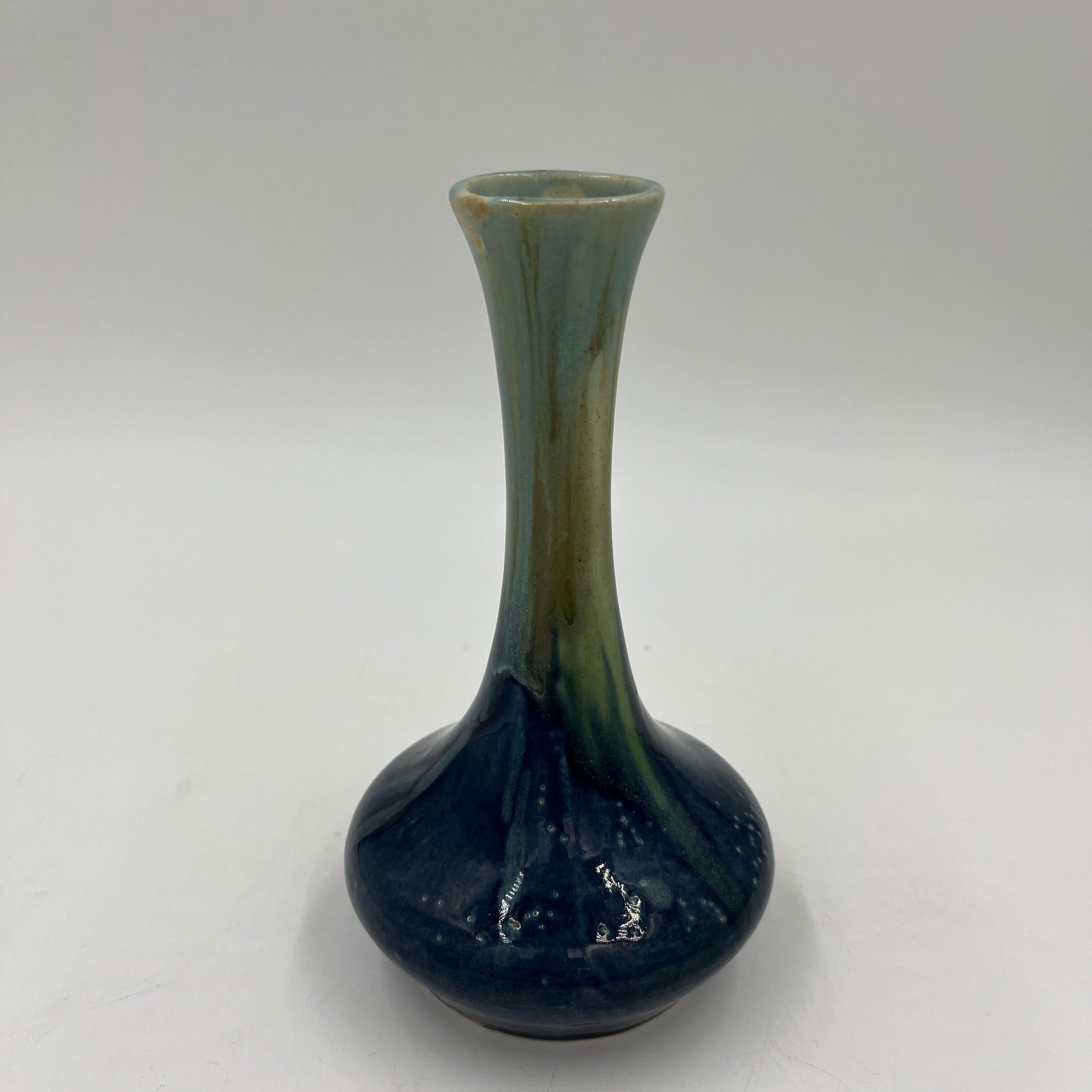 Art deco soliflore in Thulin earthenware