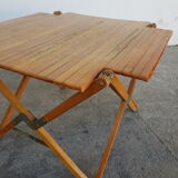 Colonniale table of travel