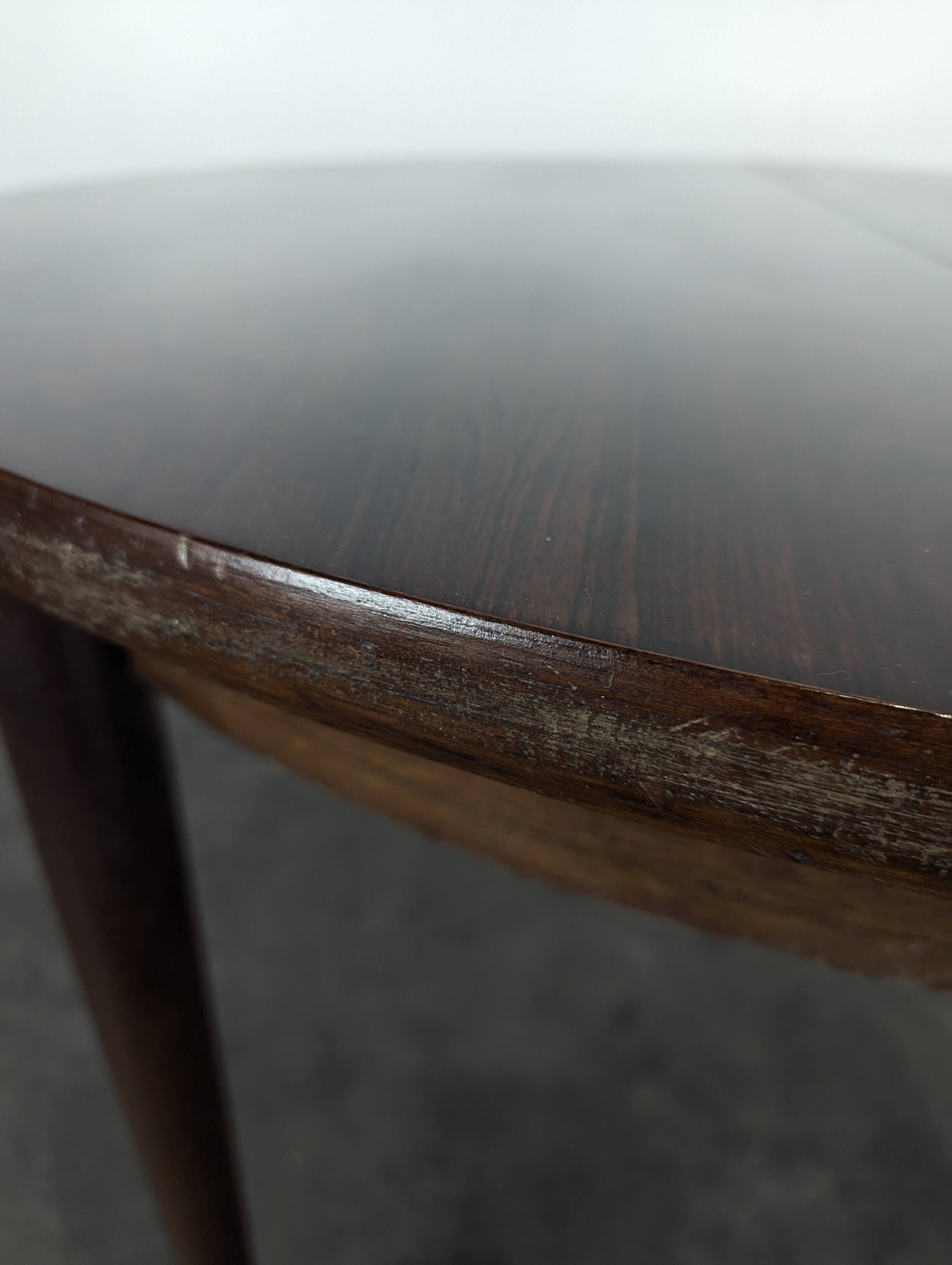 Danish dining table in rosewood