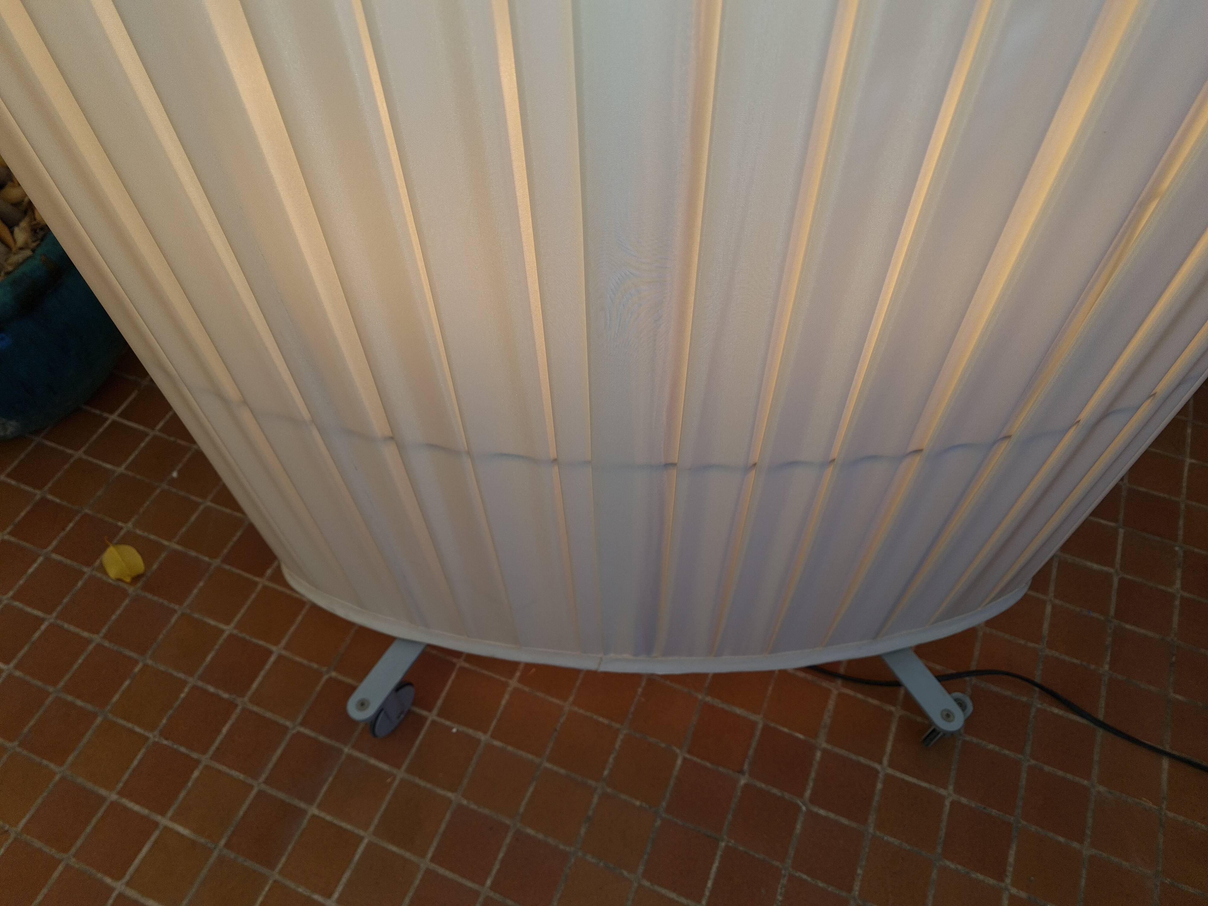 Floor lamp pleated fabric