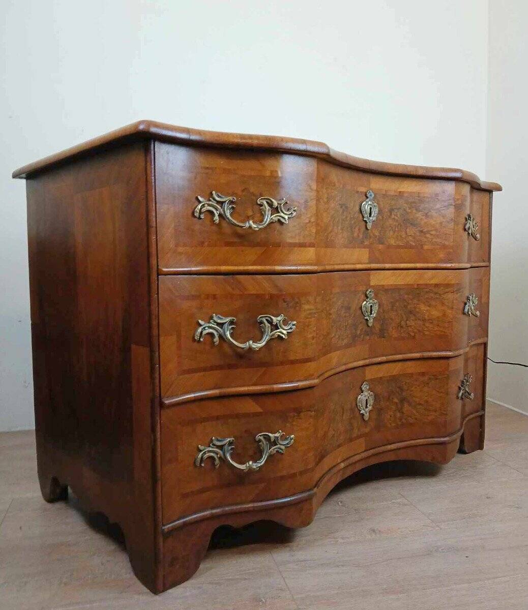 Commode Arbalette En Marqueterie époque XVIIIeme