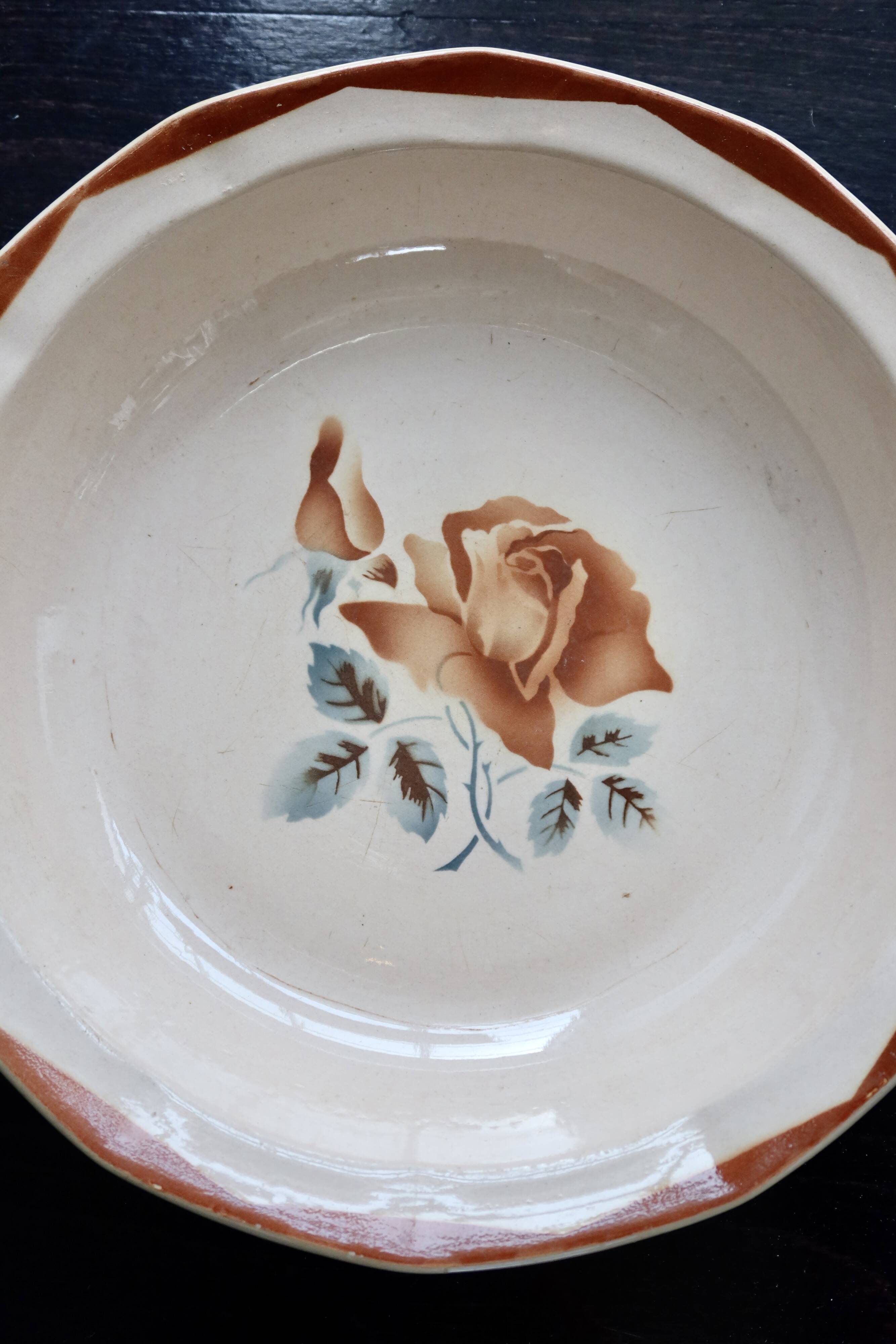 Old round hollow plate in Digoin Sarreguemines earthenware 9181