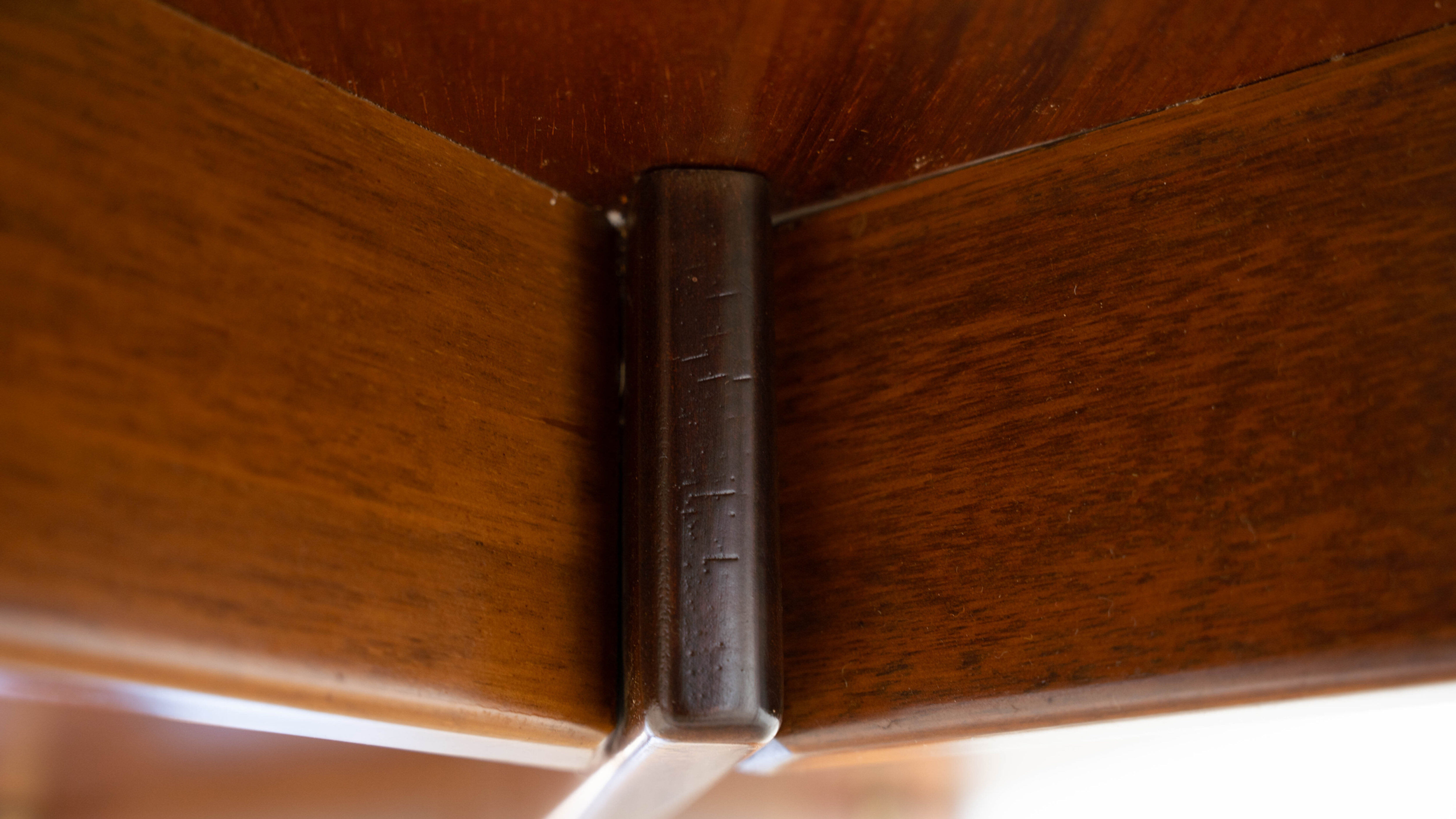Italian sculptural dining table
